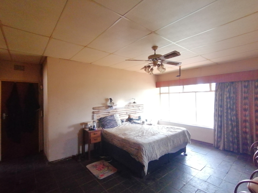 4 Bedroom Property for Sale in Wilkoppies North West